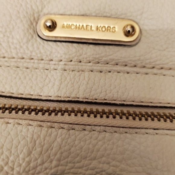Euc Michael Kors White Leather Shouder Bag Purse - Picture 2 of 10